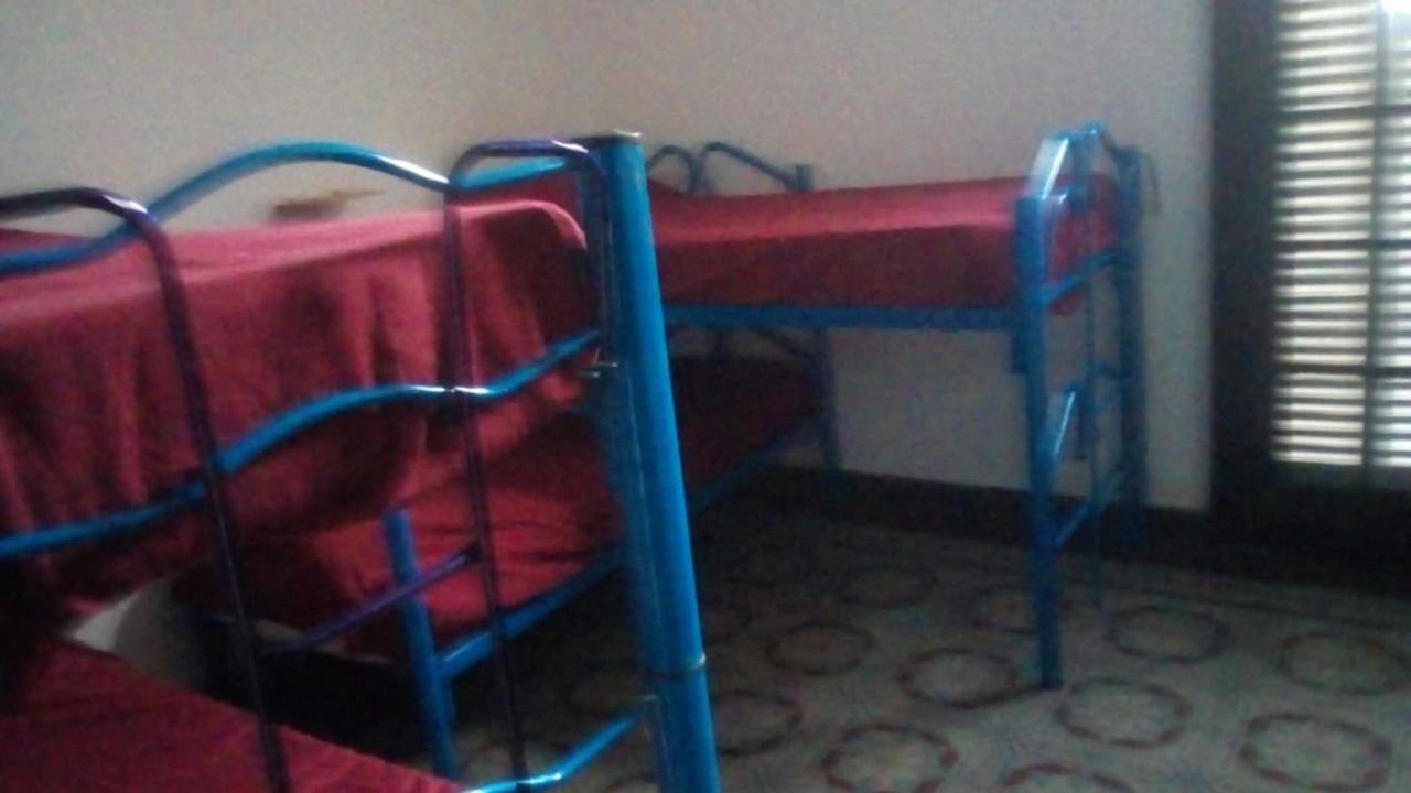 Rivera Hostel Cordova Esterno foto